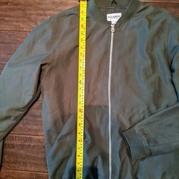 Khaki Pull & Bear bomber - Picture 7 of 8